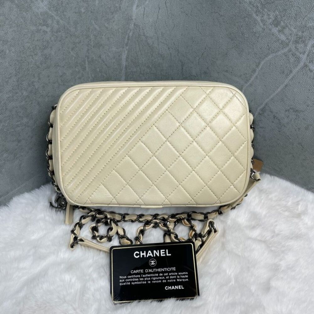 Chanel Women Pre-Loved Bag Very Good Condition